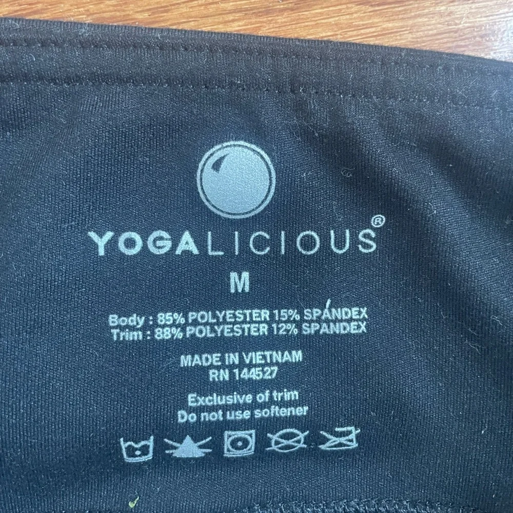 Yogalicious Mesh Leggings - Picture 3 of 4